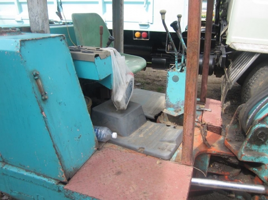 รถแบคโฮ  KOMATSU  PC 25 รุ่น 3 ใช่งานได้ เจ้าของขายเอง