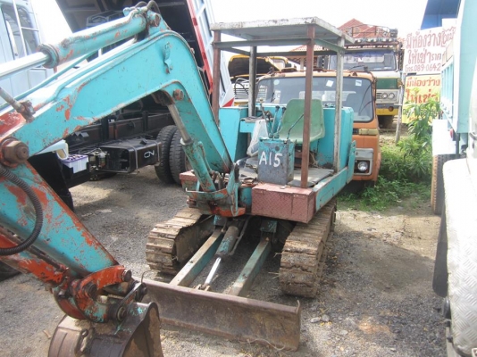 รถแบคโฮ  KOMATSU  PC 25 รุ่น 3 ใช่งานได้ เจ้าของขายเอง