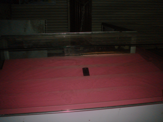 คูณโอ๋พระนั่งเกล้า**คุณครับ**19กค56ต้องการขายด่วน  จะย้ายบ้านแล้วตู้สวย    สำหรับขายโทรศัพท์**** โชว์โทรศัพท์ขายครับท่านผู้ชม**