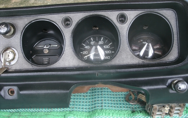 ขาย คอนโซลหน้่าพร้อมเรือนไมล์ DATSUN 620 สภาพสวยครบครับ