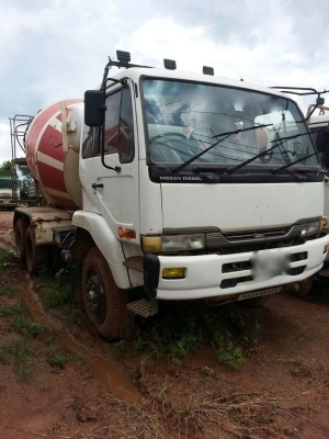 รถนิตสัน 10 ล้อ โม่ปูน 320 แรงม้า ปี 48  ( รถวิ่ง 60,xxx กม. )  ( มีขาย 3 คัน.) สนใจติดต่อ 081 - 6079515