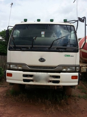 รถนิตสัน 10 ล้อ โม่ปูน 320 แรงม้า ปี 48  ( รถวิ่ง 60,xxx กม. )  ( มีขาย 3 คัน.) สนใจติดต่อ 081 - 6079515