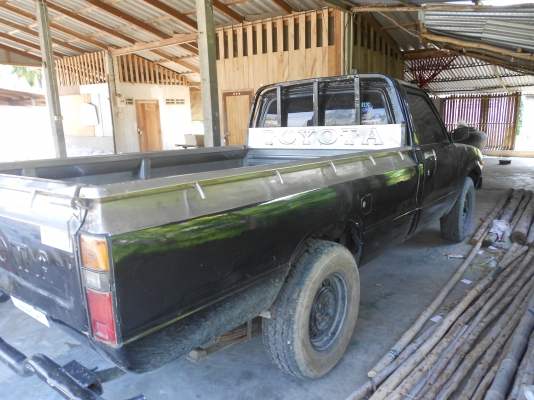 รถกระบะเลส toyota เหมาะสำหรับใช้บรรทุกของ