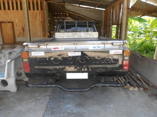 รถกระบะเลส toyota เหมาะสำหรับใช้บรรทุกของ