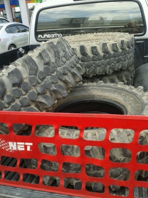 ขายยางสำหรับขาลุย ตะขาบ Simex 35x10.5R16 ขายยางสำหรับขาลุย ตะขาบ Simex 35x10.5R16