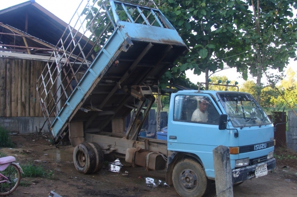 ขาย ISUZU ELE สภาพสวย ขาย ISUZU ELE สภาพสวย