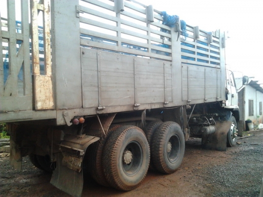 ขาย 10ล้อ2เพลาดั๊ม ISUZU ROCKY240โบ FXZ23NFY หัวขาว วางเครื่อง6SD1 โบนอก 270 แห้งๆแรงจัด ไม่มีเยิ้ม เกียร์อีตั้น ช่วงล่างแน่น คัสซีใหญ่สวย ไม่ผุไม่บวมไม่ดาม กระบะดั๊มข้างเนียมสภาพดี หัวบางดี ภายในดี กระจังหน้ามีให้ ยางดี10เส้น ระบบลากพ่วงครบ เอกสารพร้อม พ