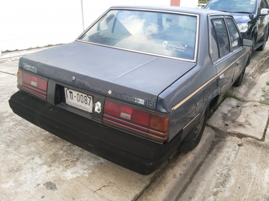 ขาย 83 toyota หน้าแหลม รถมือเดียว ราคา 29,000 รถบางทุกชิ้นไม่เคยทำสี