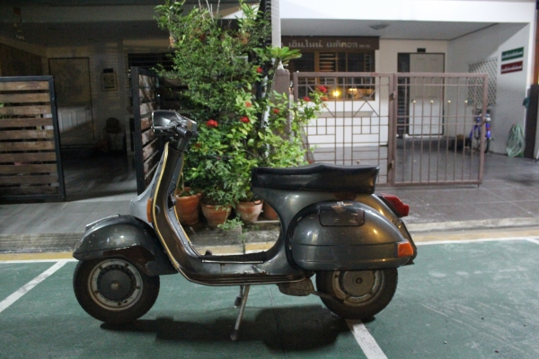 vespa px150 สภาพแห้งๆพื้นไม่ผุครับ 45000