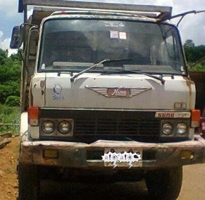 ขาย 10ล้อ2เพลาดั๊ม เดิมบางHINO FM226 (SUMO) เครื่องเดิมEM100 220HP แรงดีติดง่ายอึดทนเกียร์เดิม ช่วงล่างZM 10น็อต คัสซีดี มีบวมซับบ้างนิดๆหน่อยๆ กระบะดั๊มเหล็กสภาพดีข้างดีพื้นดี หัวบางเดิมภายในดี พ.พาวเวอร์ เบรคทริฟฟี่เดิมๆ ยางดี10เส้น เก็บสีนิดหน่อย สวยเล