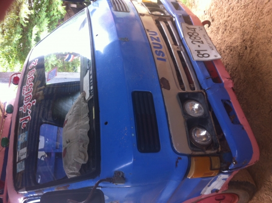 ขายรถหกล้อดั้ม