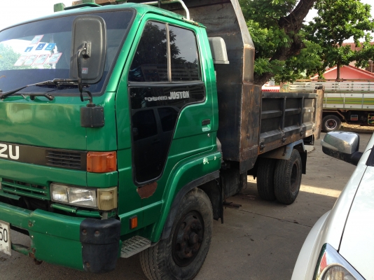 ขายรถ 6 ล้อ NRR  เครี่อง195  ดั้มยาว3.60เมตร