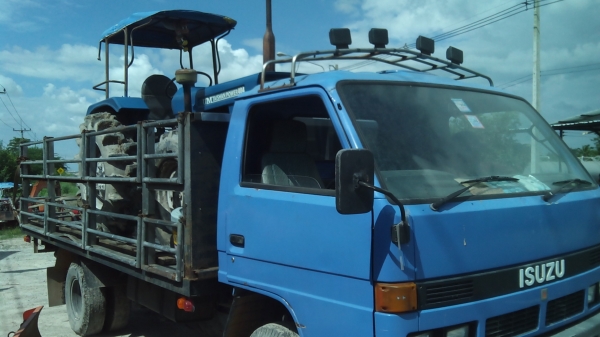 ขายรถไถUMไทซัน 404  4WD พร้อมใช้ระบบดี