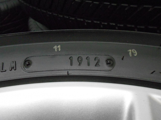 ขายล้อแม็ก All New Camry ขอบ 17 พร้อมยาง Dunlop ปี 12/เทิร์นได้-ใส่ฟรีค่ะ