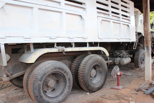 รถบรรทุก ๑๐ ล้อ