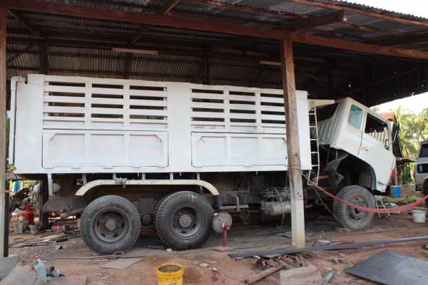 รถบรรทุก ๑๐ ล้อ