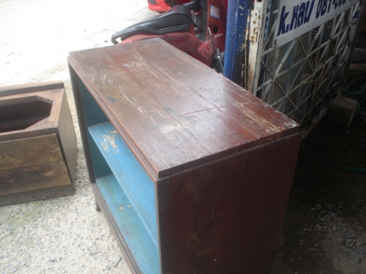 ตู้สวย    แข็งแรงเก่าๆๆๆๆๆๆๆๆๆๆ    ขายราคาชาวบ้าน  1200บาท