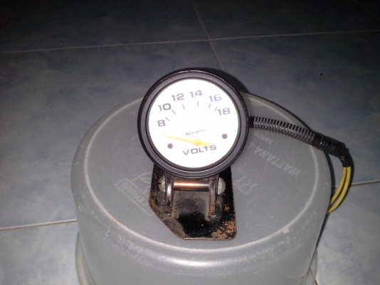 วัดโวลท์ พร้อมเบ้า