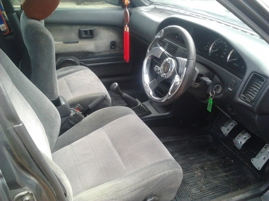 ขายด่วนรถเก๋งTOYOTA CORONA พร้อมใช้แอร์เย็น ภายในสวยมีเอกสารพร้อมโอน