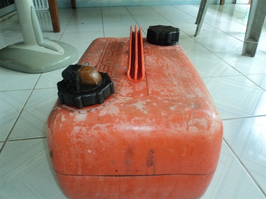 ขายถังน้ำมันไม่มีสายราคา2000พร้อมส่งEMS ขายถังน้ำมันไม่มีสายราคา2000พร้อมส่งEMS