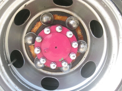 ขายหัวตึก 210 Uro3 ตู้สิบบานหกล้อ สวยมาก โทร 088-4501277