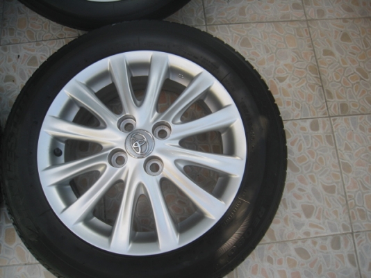 ขายล้อแม็ก Toyota vios 12 ก้าน 15"x5.5" et45 4รู100 +ยางต้นปี12 ครับ  สนใจติดต่อเล็กคลองสามครับ (081-3747940)