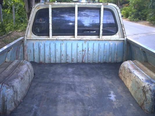 Mitsubishi L200 เฉินหลงเบนซิน 4ขอ ปี 1982 Mitsubishi L200 เฉินหลงเบนซิน 4ขอ ปี 1982