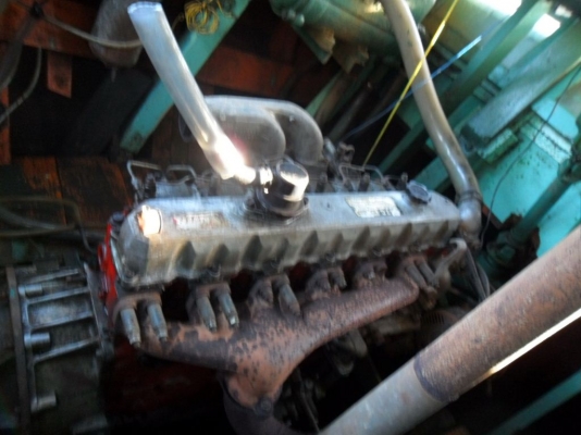 HO7C เครื่องยนต์  HINO185 แรง พร้อมเกียร์