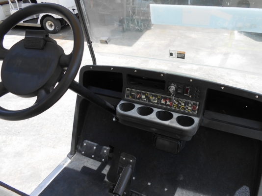 ขายรถกอล์ฟ ไฟฟ้า HITACHI และ  EZCO