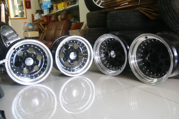 ล้อนอก RAYS แท้ 15x8.5 ล้อนอก RAYS แท้ 15x8.5