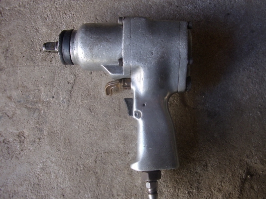 ขาย บล็อคลม  4  หุน