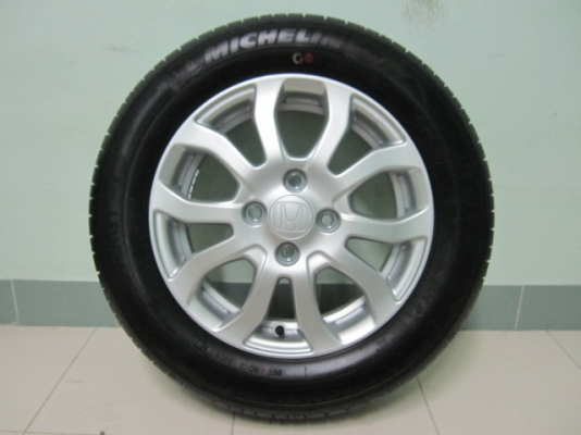 ขายล้อแม็ก Honda BRIO AMAZE พร้อมยางถอดป้ายแดงปี 13 ขอบ 14