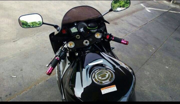 ขาย YAMAHA R1 ปี2003 อินวอยล์ ปรับราคาเเล้วคับ