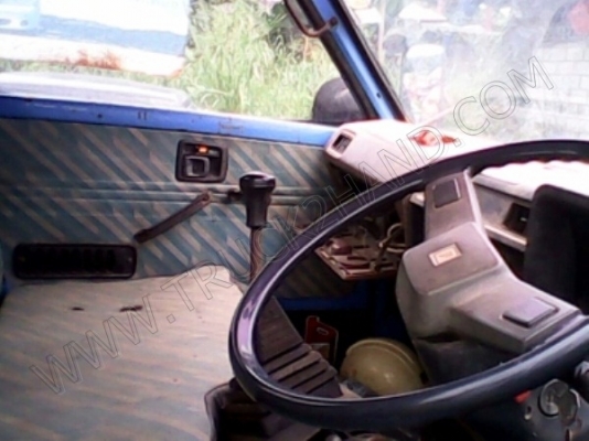 รถบรรทุก 6 ล้อ ยี่ห้อ ISUZU 100 แรงม้า