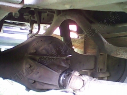 รถบรรทุก 6 ล้อ ยี่ห้อ ISUZU 100 แรงม้า