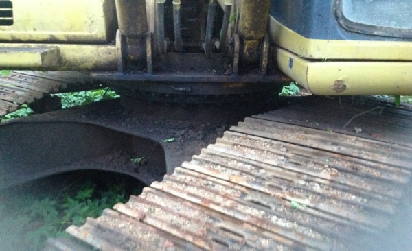 ขายด่วน KOmatsu PC200-6 เก่าใน ใบแทรคใหญ่ พร้อมใช้งาน เอกสารเล่มทะเบียน ขายด่วน KOmatsu PC200-6 เก่าใน ใบแทรคใหญ่ พร้อมใช้งาน เอกสารเล่มทะเบียน