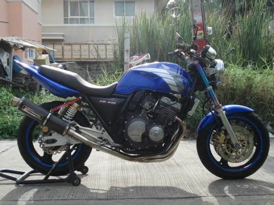 ขาย CB400sf สภาพสวยๆท้ายแต่งเทค3เครื่องดีท่อแต่งเสียงโหดๆคับ(อินวอย+สรรพสารมิตร)