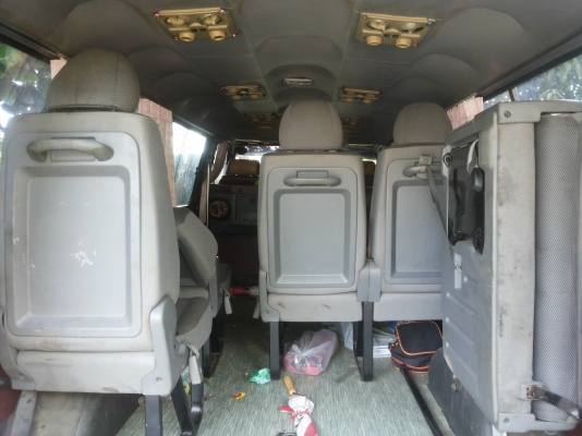 ขายรถตู้ โตโยต้า HIACE ปี 1994 สีขาว เครื่องดีเซล 2L