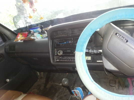 ขายรถตู้ โตโยต้า HIACE ปี 1994 สีขาว เครื่องดีเซล 2L