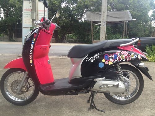 HONDA SCOOPY Iสวยแกะกล่องสภาพป้ายแดงวิ่งน้อย