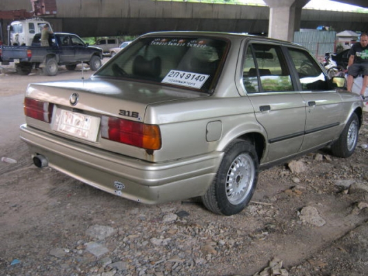 BMW, E30 สวยๆเดิมๆพร้อมขับแอร์เย็น39500 BMW, E30 สวยๆเดิมๆพร้อมขับแอร์เย็น39500