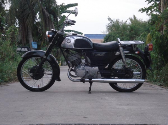 ขาย K125m2 ยางข้างถังสภาพสวยๆพร้อมใช้เครื่องดีสภาพเดิมๆมีทะเบียนโอนภาษีขาด1ปี ขาย K125m2 ยางข้างถังสภาพสวยๆพร้อมใช้เครื่องดีสภาพเดิมๆมีทะเบียนโอนภาษีขาด1ปี