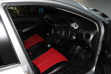 ต้องการขายรถบ้านสวยสภาพดี สำหรับคนชอบเกียร์ mt