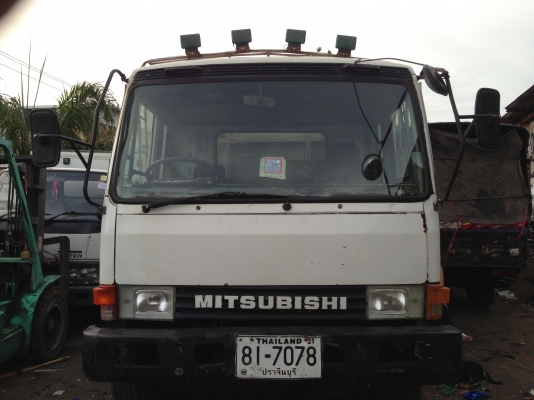 ขาย 6 ล้อ มิตซู รุ่น FK 455 เครื่อง 160 แรง พื้นเรียบ ยาว 5.50 เมตร ปี 2541