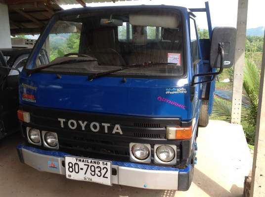 ขาย TOYOTA DYNA 200