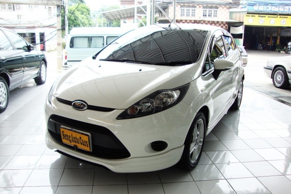 FORD FIESTA 1.6 AT TREND HATCHBACK 2010 สวยกริ๊ป