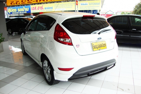 FORD FIESTA 1.6 AT TREND HATCHBACK 2010 สวยกริ๊ป