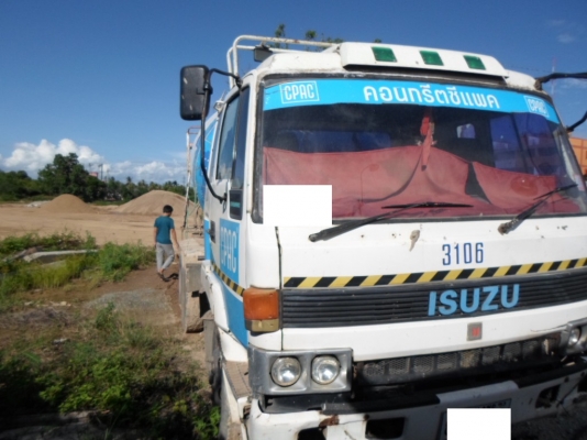 ขายรถโม่ปูน isuzu โม่ตรง 6 คิว รถใช้งานอยู่