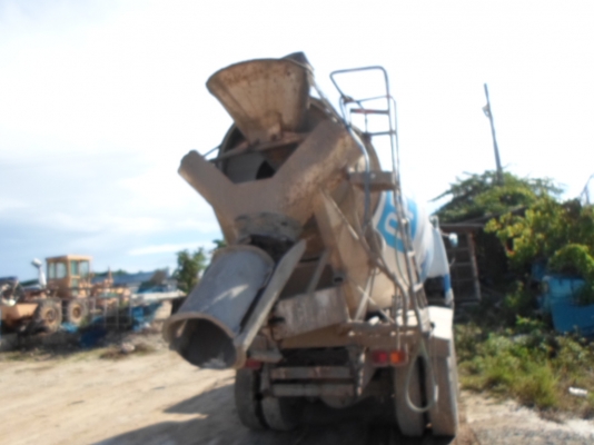 ขายรถโม่ปูน isuzu โม่ตรง 6 คิว รถใช้งานอยู่