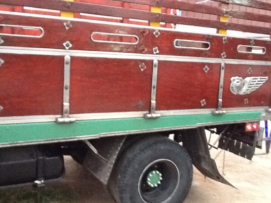 ขายหกล้อฮีโน่FC เครื่อง120แรงรถปี38กระบะไม้ยาว4.30เมตรแอร์พร้อมสวยจริงคับ